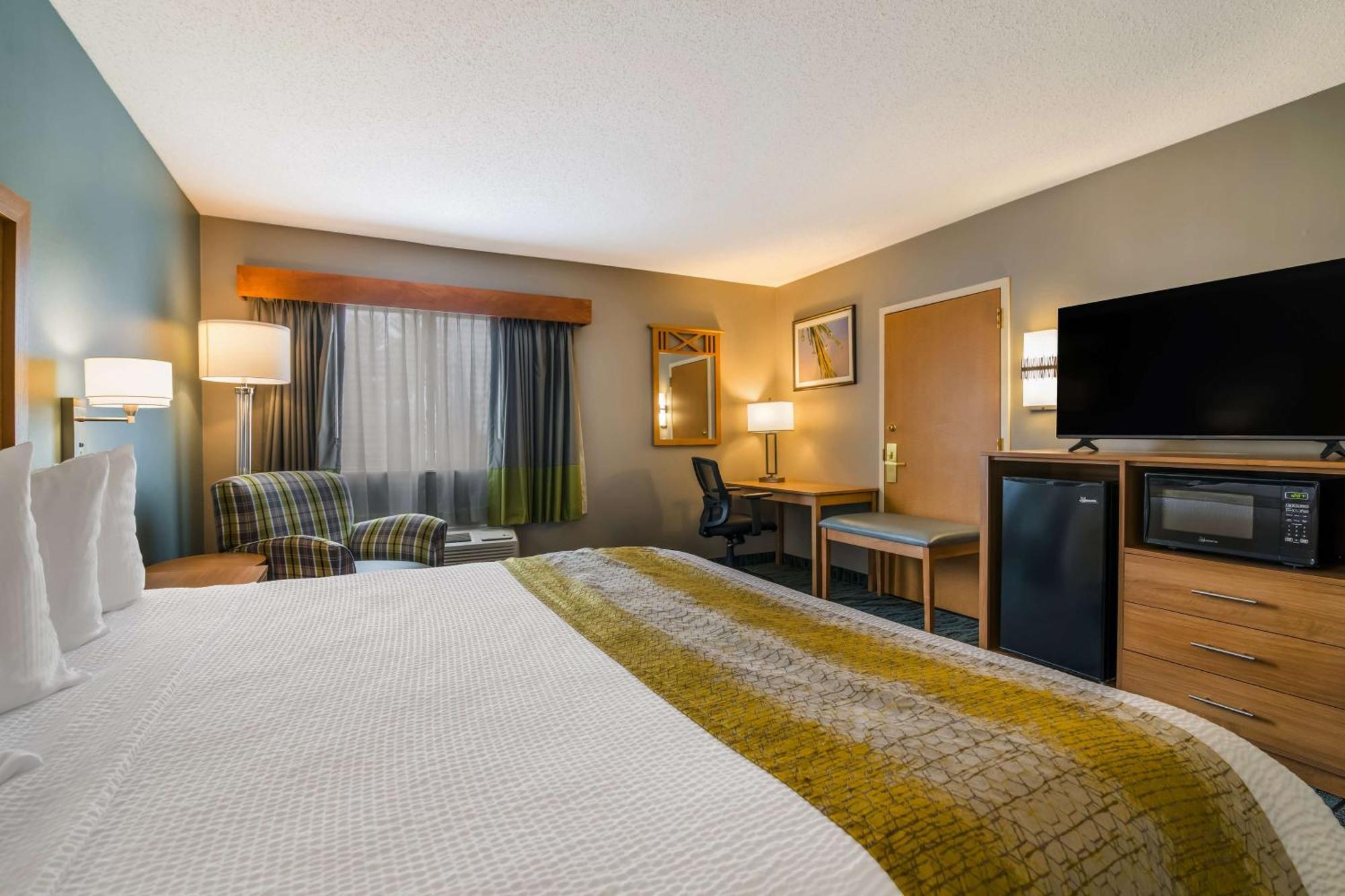 Best Western Plus Executive Court Inn & Conference Center Манчестер Экстерьер фото