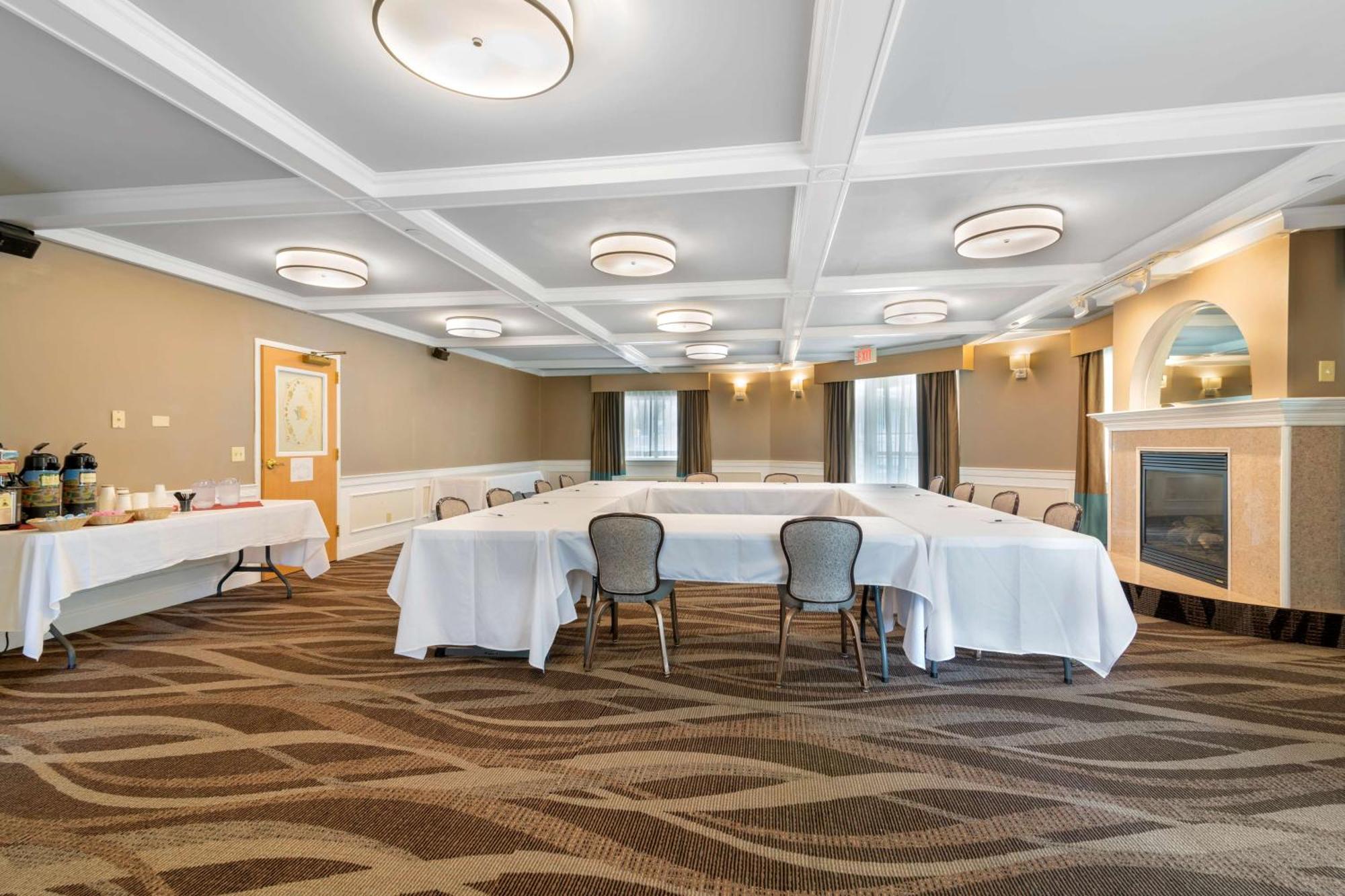 Best Western Plus Executive Court Inn & Conference Center Манчестер Экстерьер фото